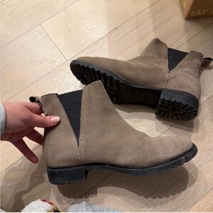 TOMS Cleo water-resistant suede Chelsea boots taupe grey water tan